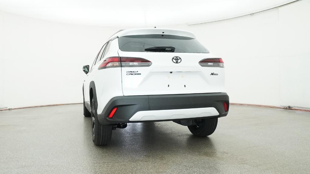 2026 Toyota Corolla Cross LE photo 12
