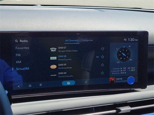 2025 Hyundai Santa Cruz SEL Activity photo 12