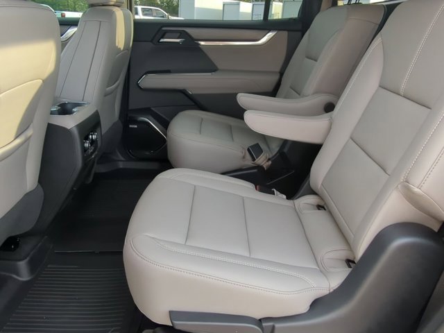 2026 Gmc Acadia Elevation photo 13