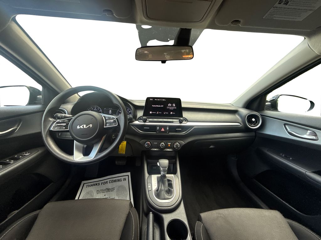 2023 Kia Forte LXS photo 16