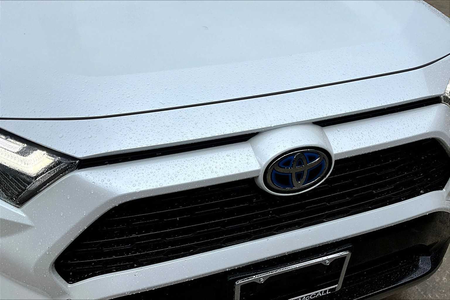 2024 Toyota RAV4 Hybrid SE photo 27