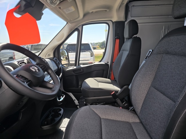 2025 Ram ProMaster 2500 photo 13