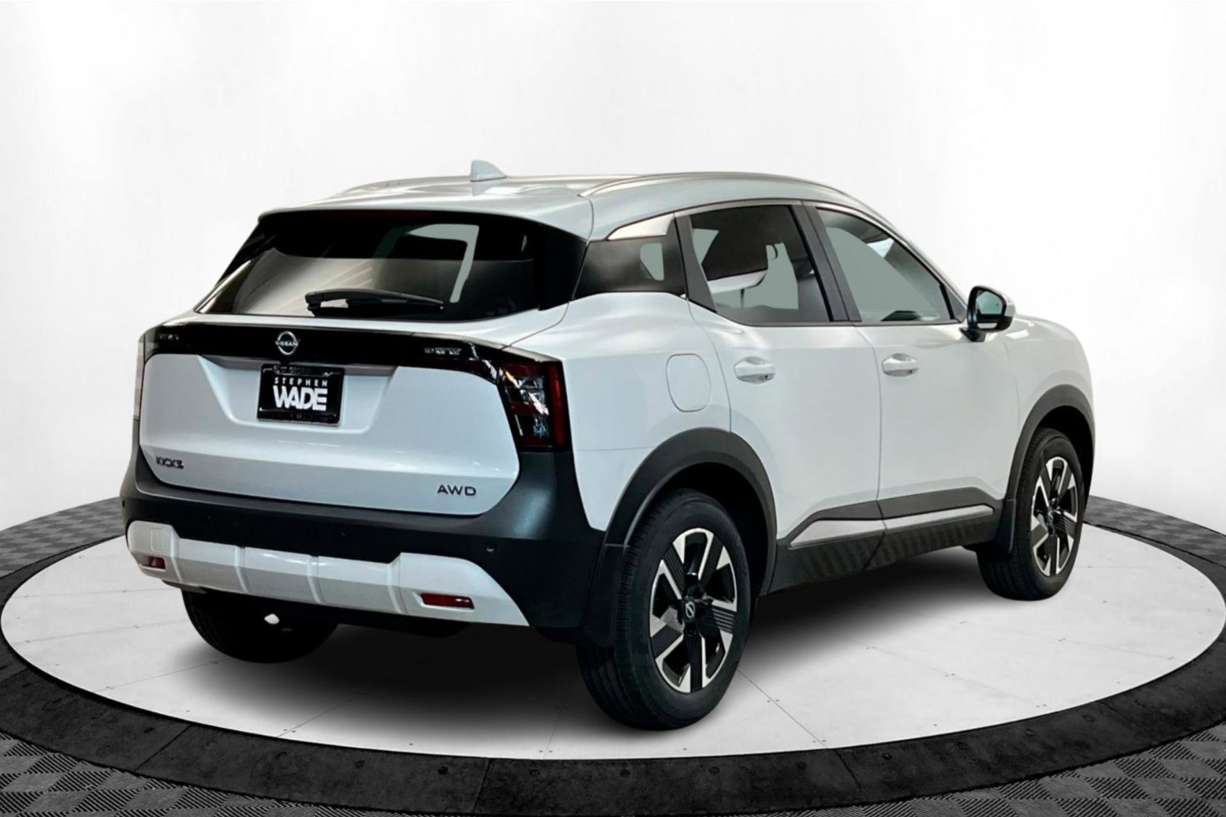 2025 Nissan Kicks SV photo 4