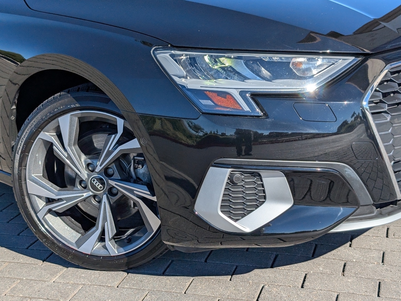 2022 Audi A3 40 Premium photo 2