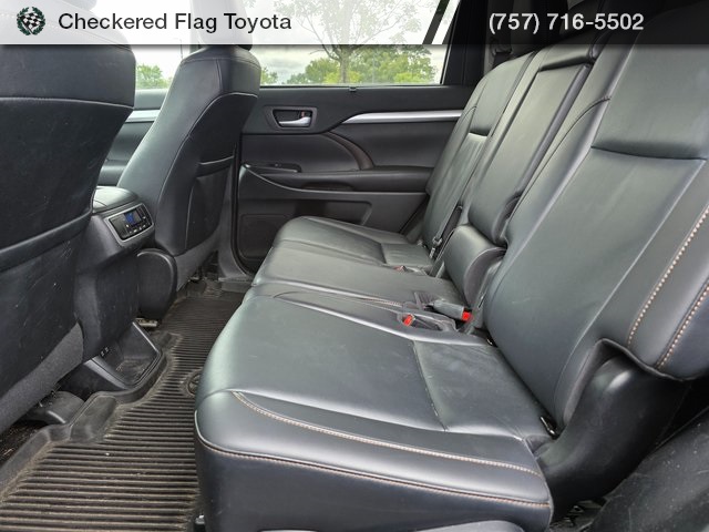 2019 Toyota Highlander XLE photo 16