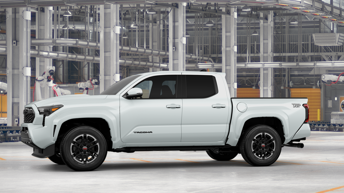 2026 Toyota Tacoma TRD Sport photo 3
