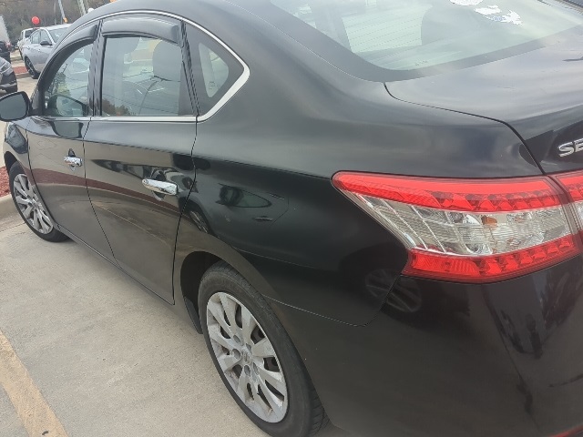 2015 Nissan Sentra SV photo 4