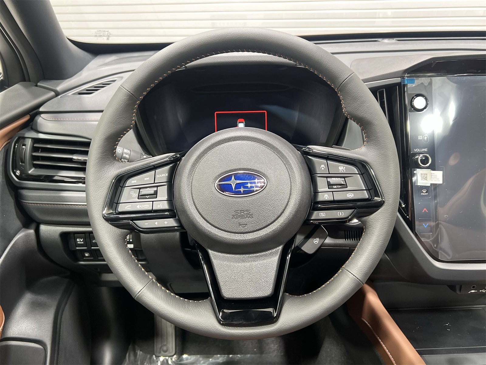 2025 Subaru Forester Touring photo 12