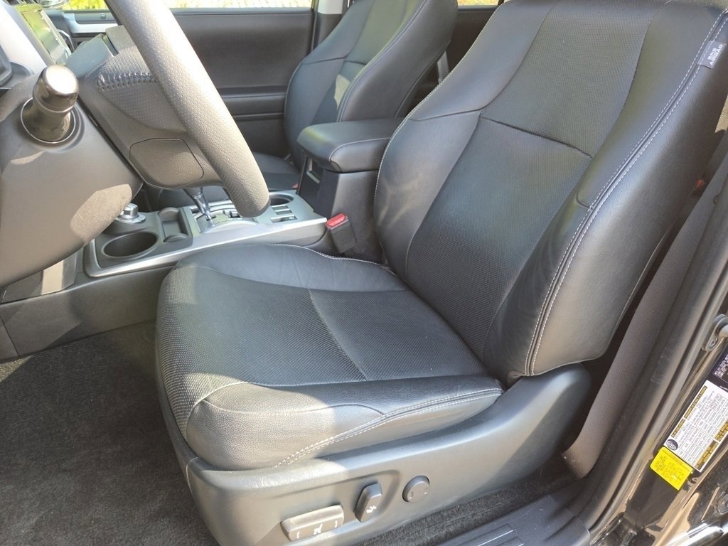 2021 Toyota 4Runner Limited photo 2