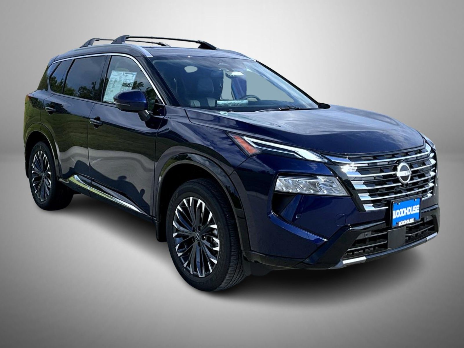 2026 Nissan Rogue Platinum photo 3