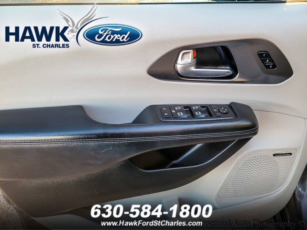 2017 CHRYSLER PACIFICA - Image 17