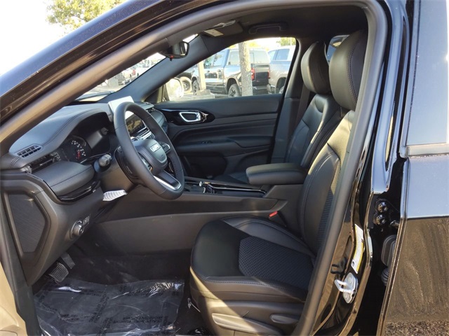 2026 Jeep Compass Latitude photo 9