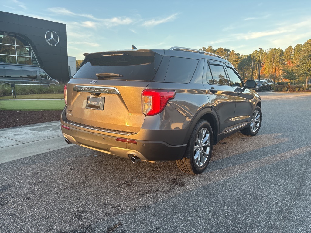 2022 Ford Explorer Limited photo 2