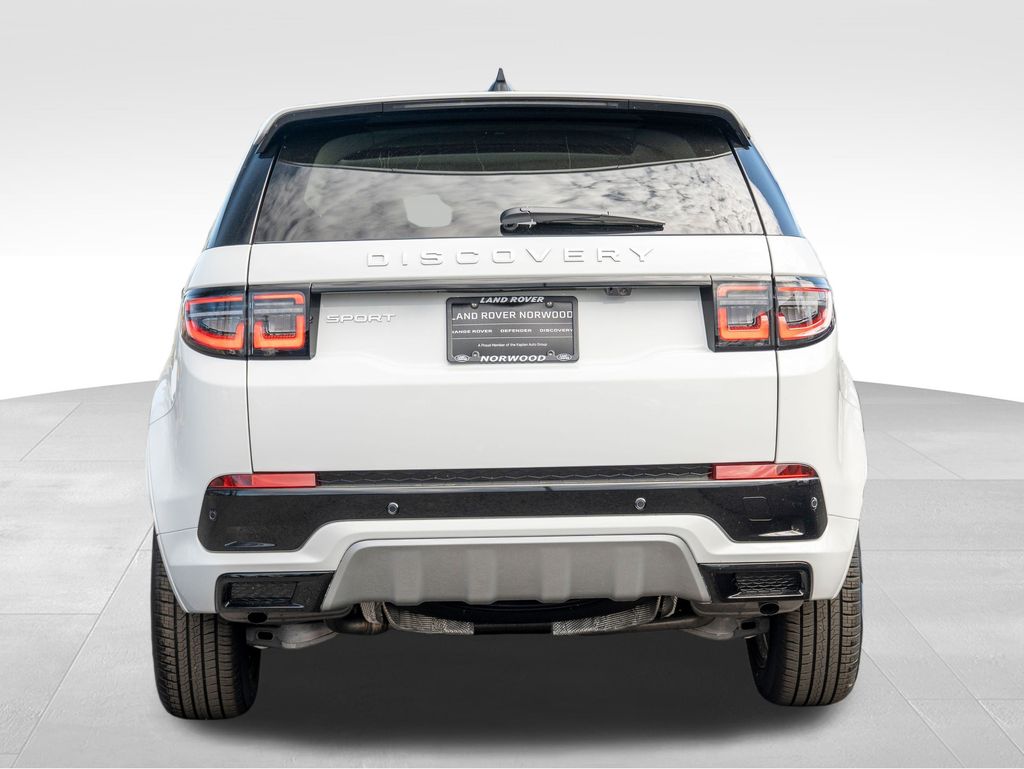 2025 Land Rover Discovery Sport S photo 3