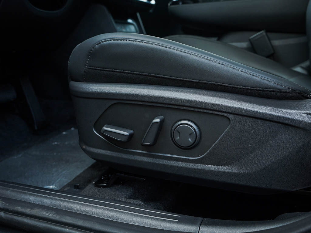 2025 Hyundai Tucson Hybrid SEL Convenience photo 18