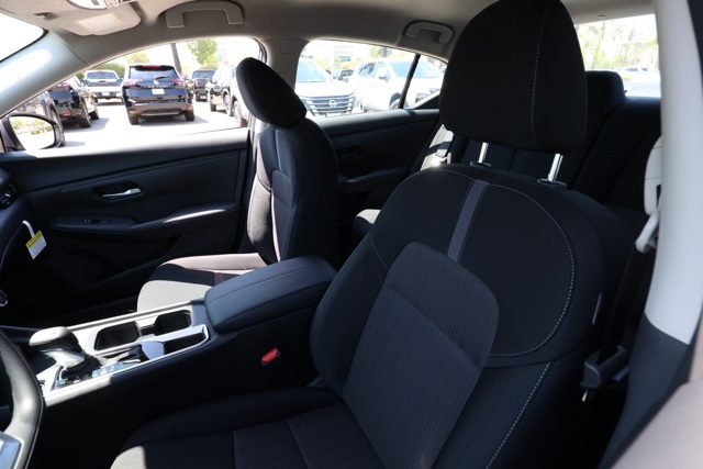 2025 Nissan Sentra SV photo 15