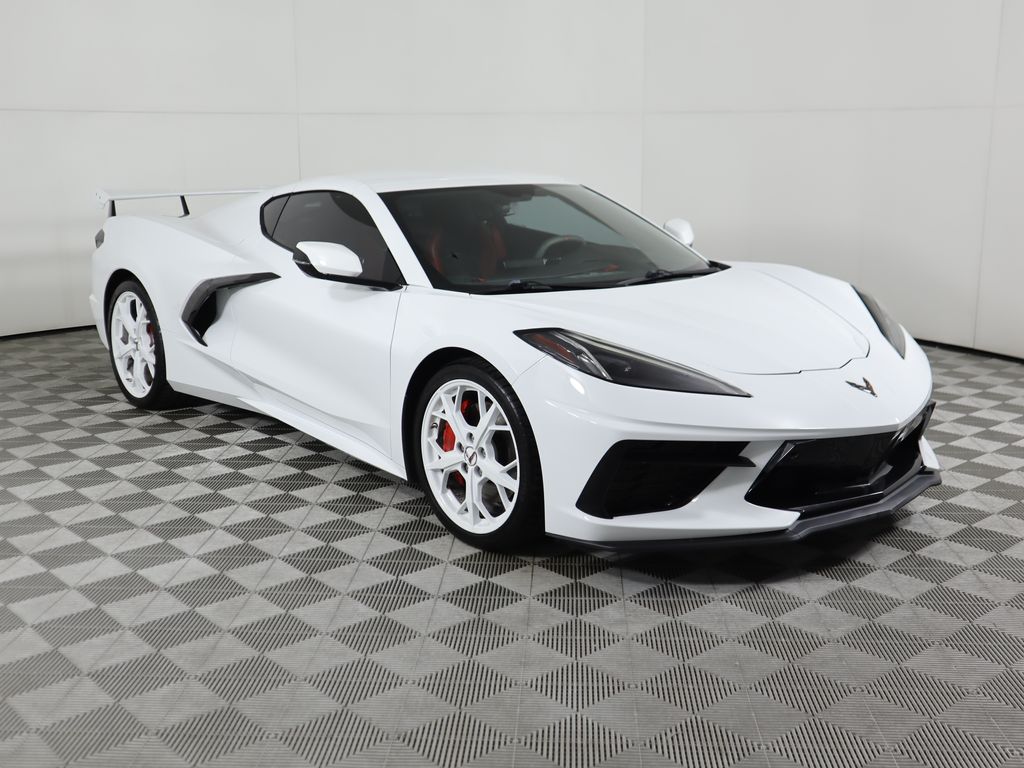 2020 Chevrolet Corvette Stingray 2LT photo 3