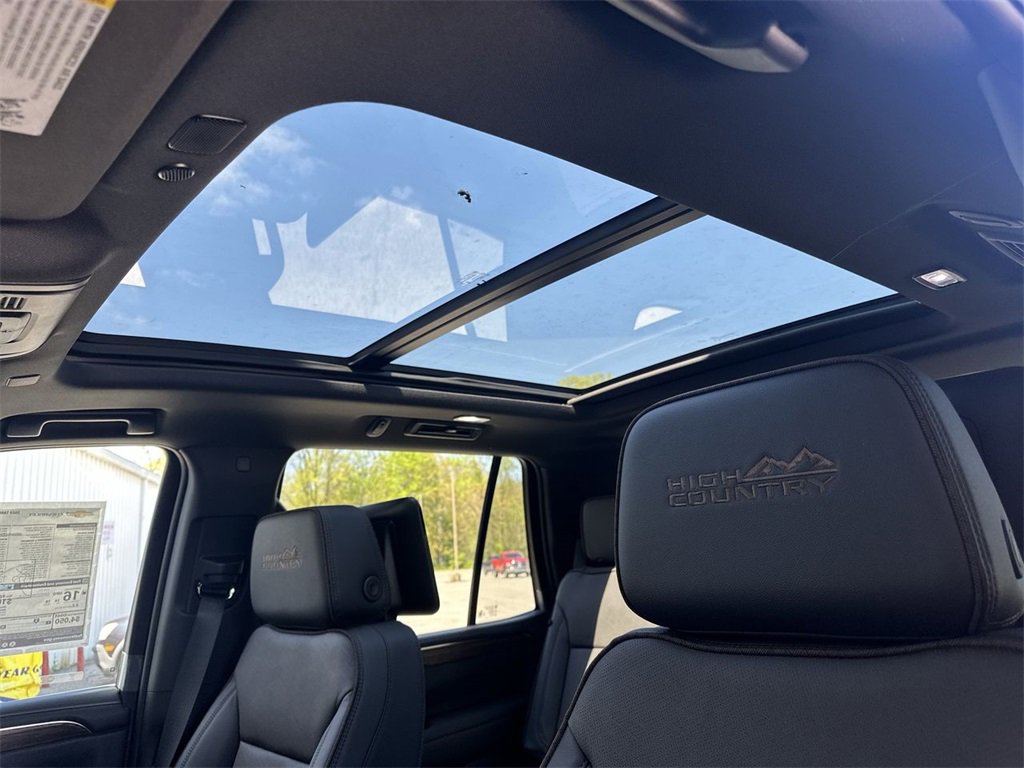 2024 Chevrolet Tahoe High Country photo 17