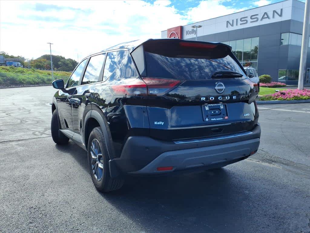 2023 Nissan Rogue S photo 7