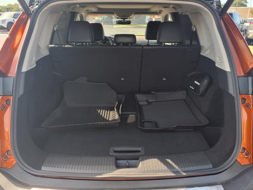 2023 Nissan Rogue SL photo 4