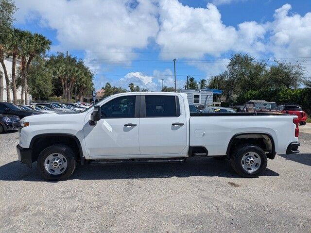 2021 Chevrolet Silverado 2500HD photo 3
