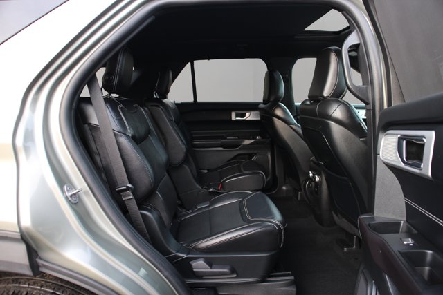 2020 Ford Explorer ST photo 15