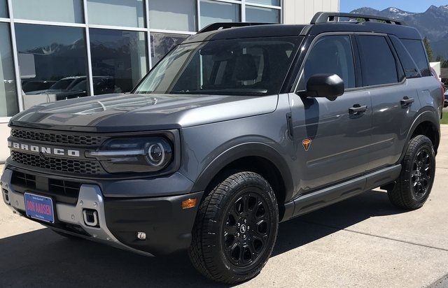 2025 Ford Bronco Sport Badlands photo 3