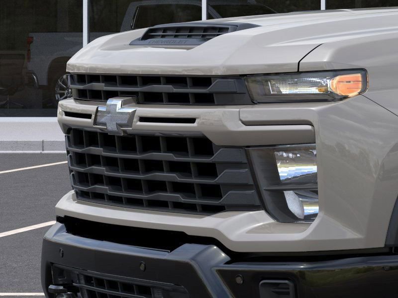 2026 Chevrolet Silverado 2500HD Custom photo 13