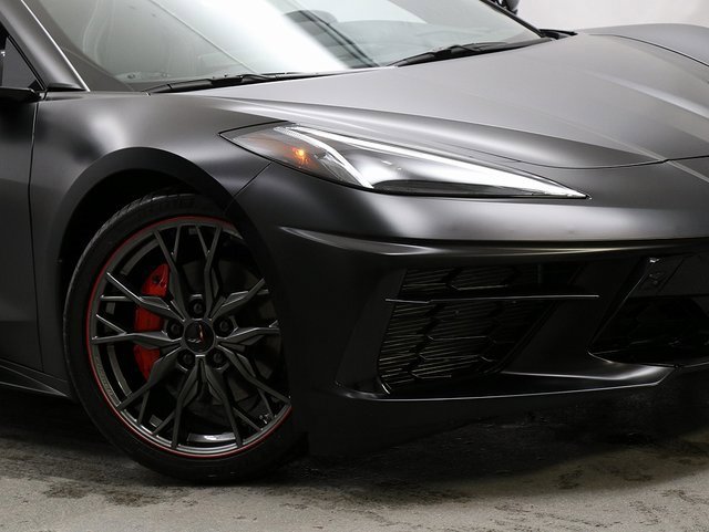 2025 Chevrolet Corvette Stingray 2LT photo 3