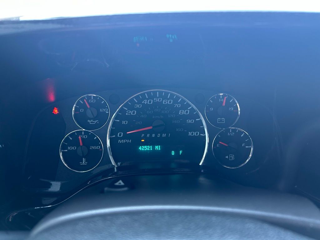 2021 Chevrolet Express LS photo 13