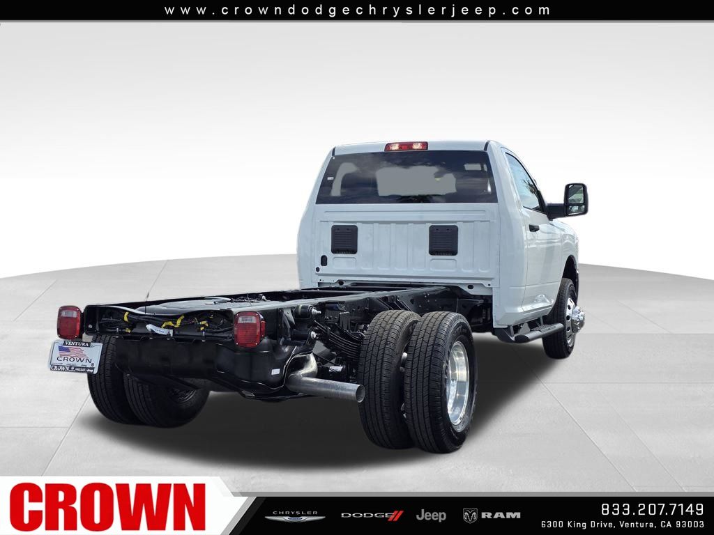 2026 Ram 3500 Tradesman photo 4