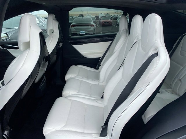2016 Tesla Model X 90D photo 4