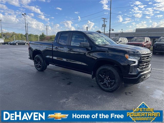 2026 Chevrolet Silverado 1500 RST photo 2