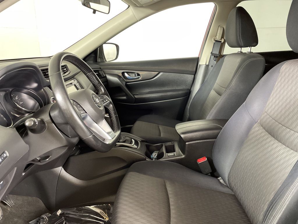 2017 Nissan Rogue SV AWD photo 19