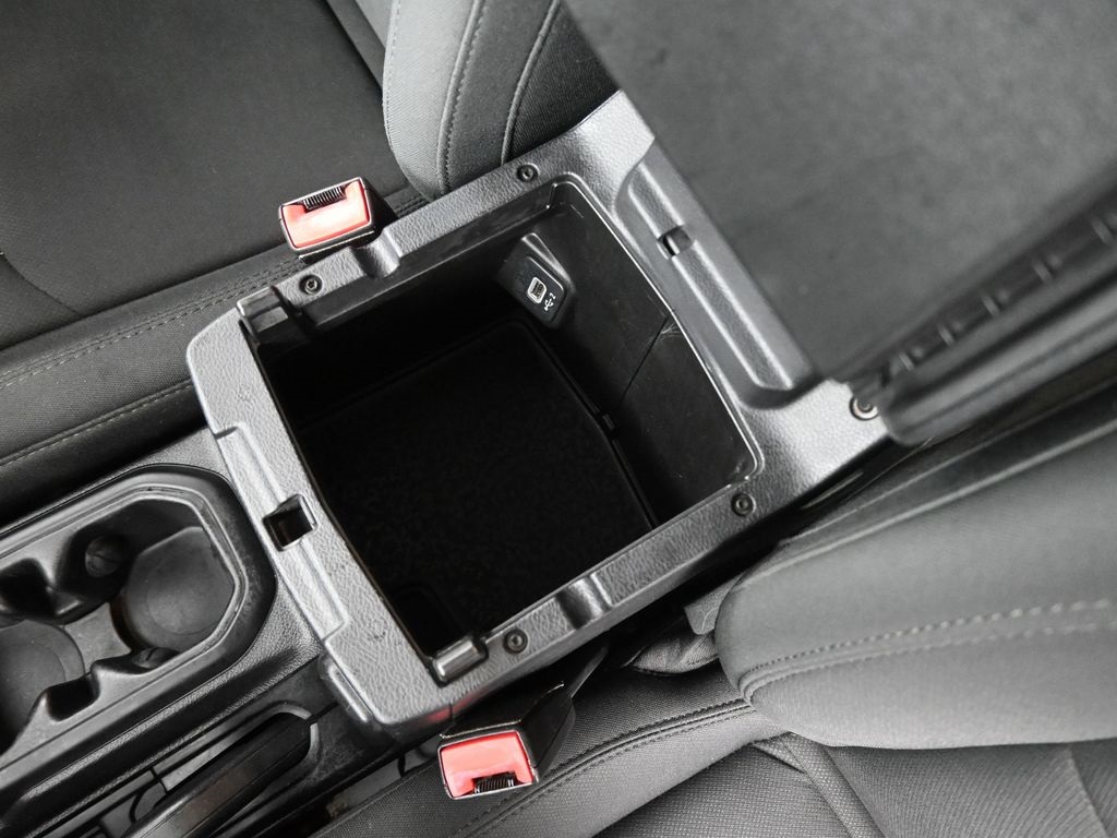 2019 Jeep Wrangler Unlimited Sport photo 17
