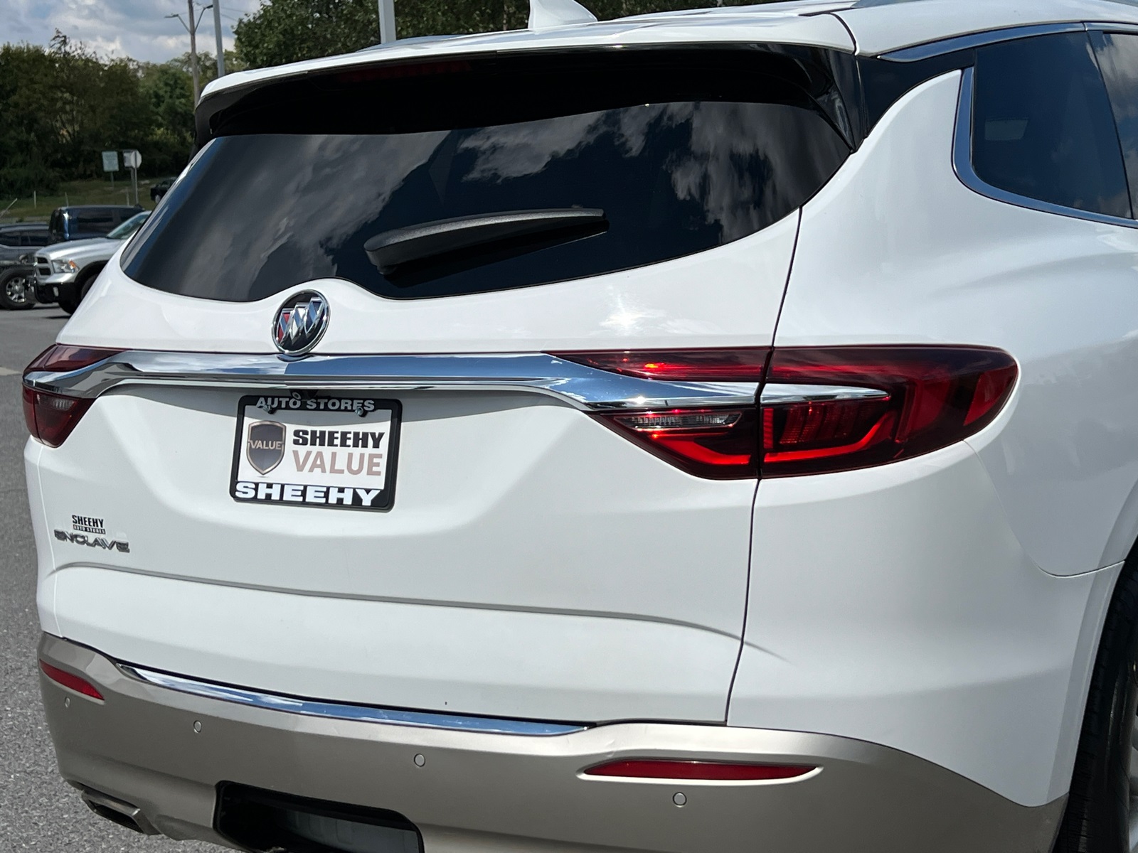 2020 Buick Enclave Essence photo 5