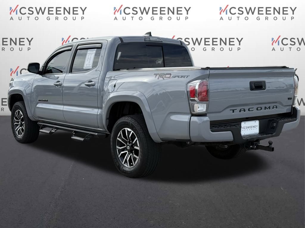 2021 Toyota Tacoma TRD Sport photo 3