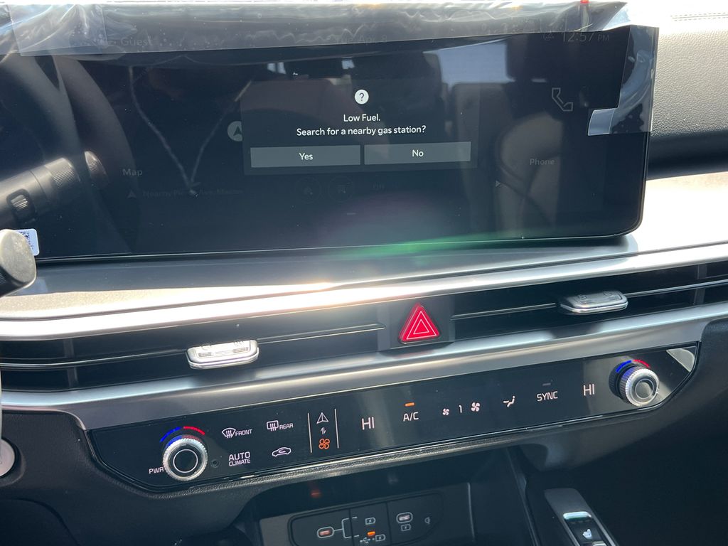 2025 Kia Sorento S photo 28