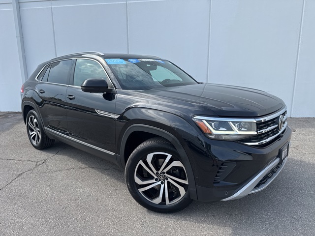 Certified 2020 Volkswagen Atlas Cross Sport SEL Premium with VIN 1V2NE2CA8LC220401 for sale in Kansas City