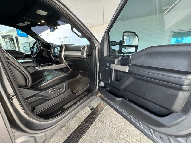 2021 Ford F-250 photo 14
