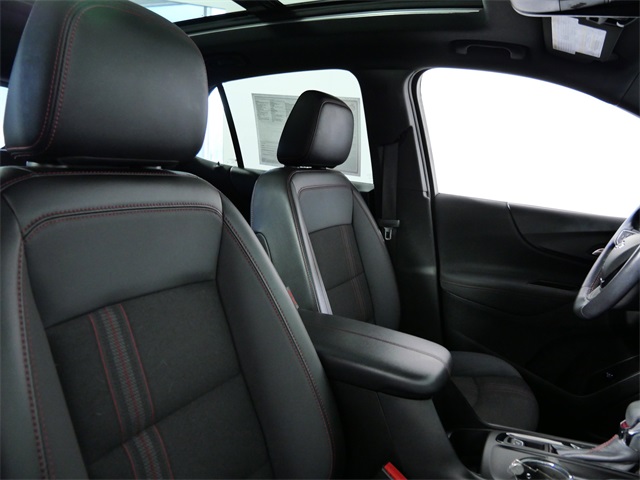 2022 Chevrolet Equinox RS photo 10