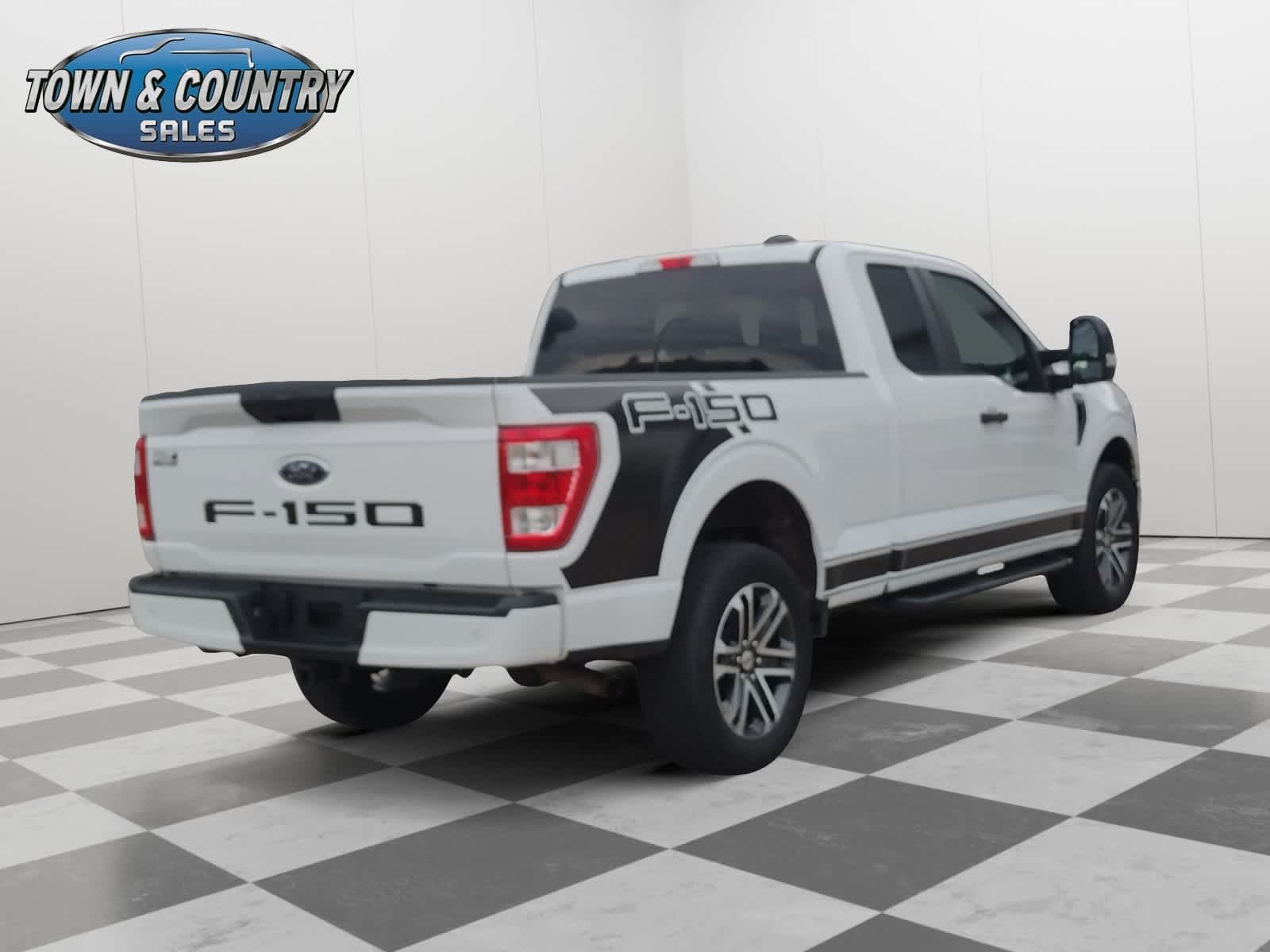 2022 Ford F-150 XL photo 5