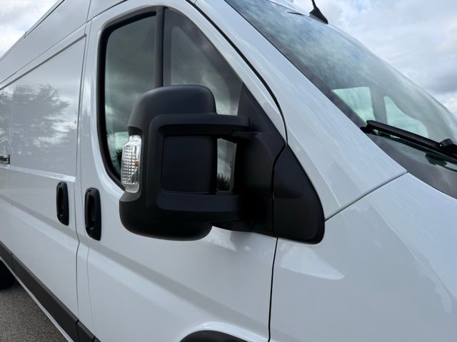 2024 Ram ProMaster 2500 photo 3