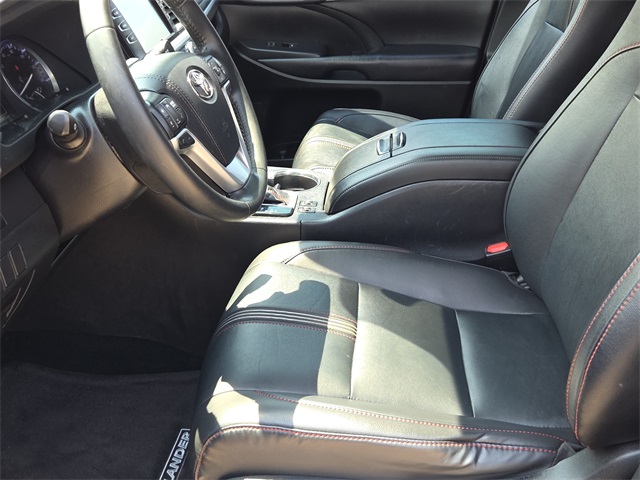 2019 Toyota Highlander SE photo 15