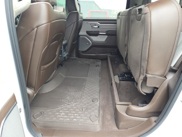 2025 Ram 1500 Laramie photo 11