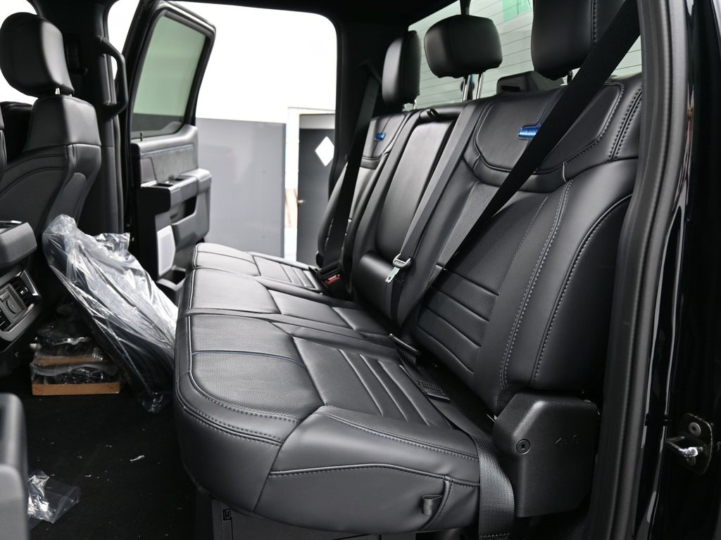 2026 Ford F-350 Platinum photo 22