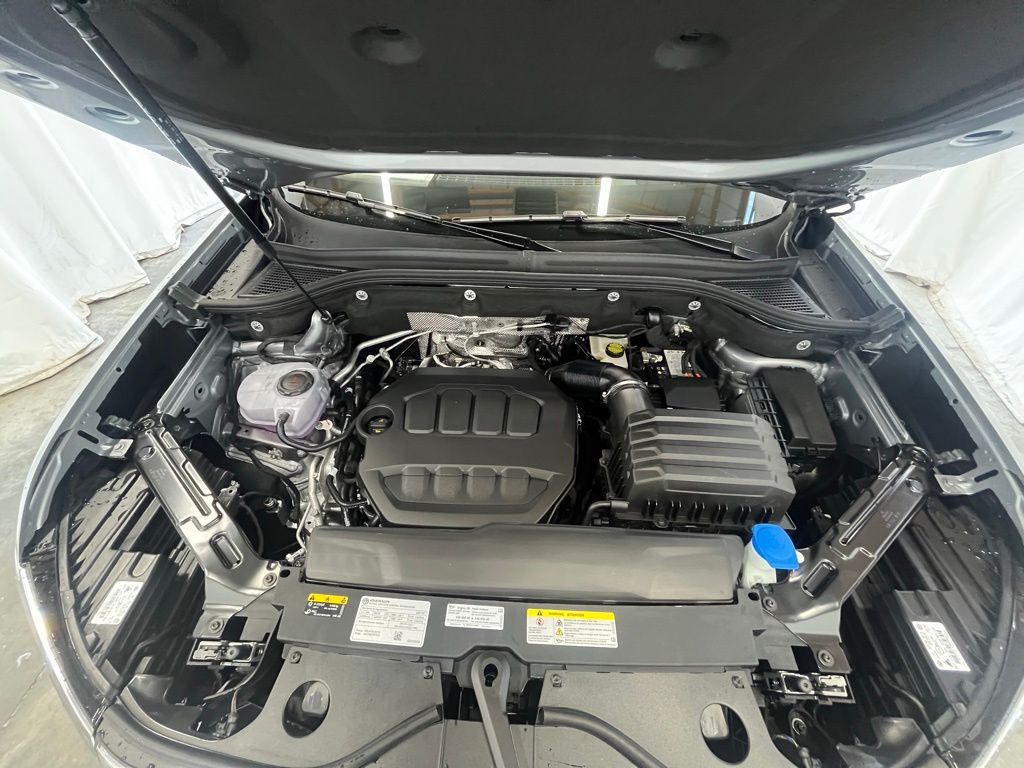 2025 Volkswagen Atlas SEL Premium R-Line photo 28
