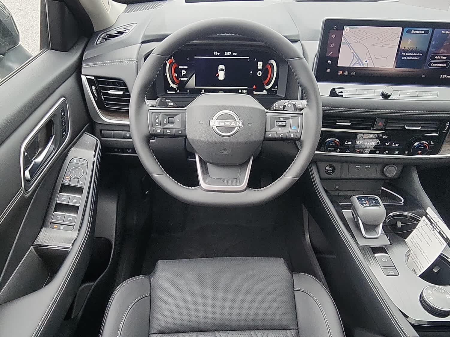 2026 Nissan Rogue Platinum photo 4