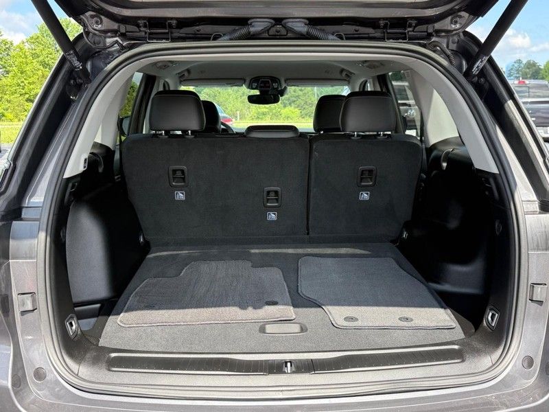 2023 Jeep Grand Cherokee Limited photo 4