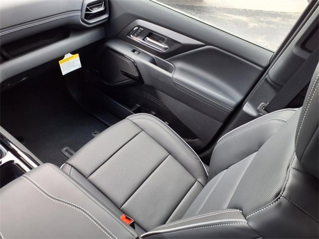 2025 Chevrolet Silverado EV LT photo 16